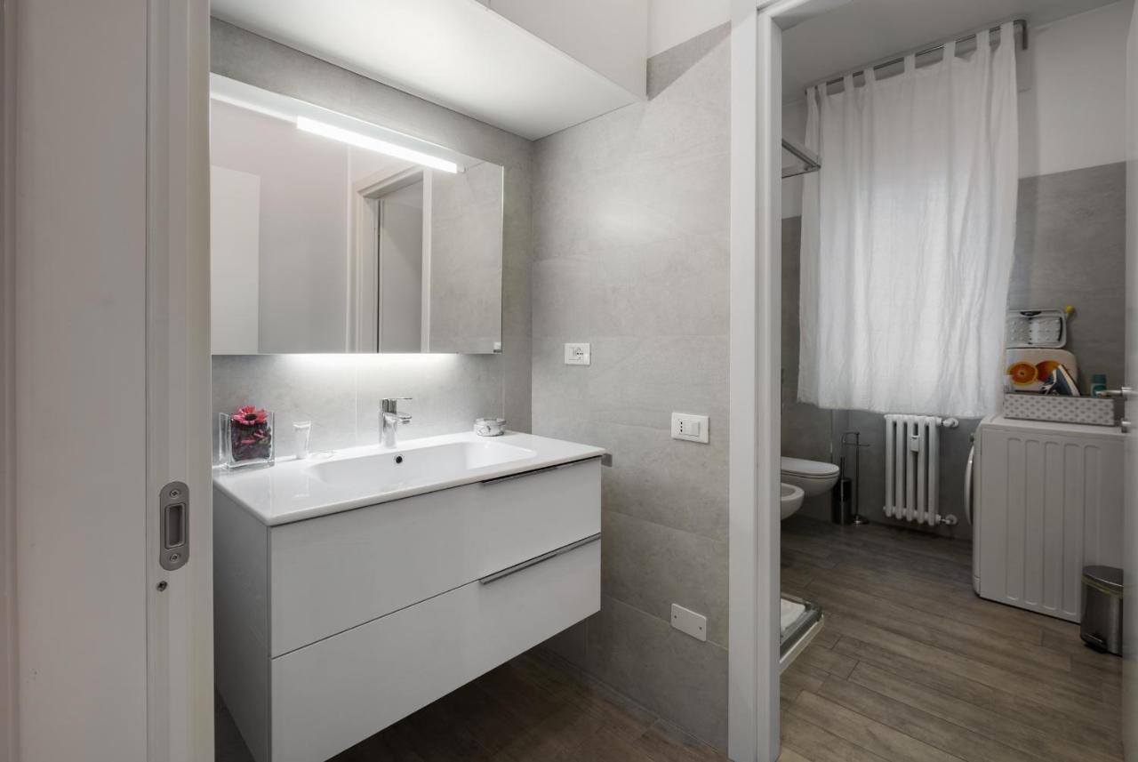 Flats4Rent La Dimora D'Orlando Apartment เวโรนา ภายนอก รูปภาพ