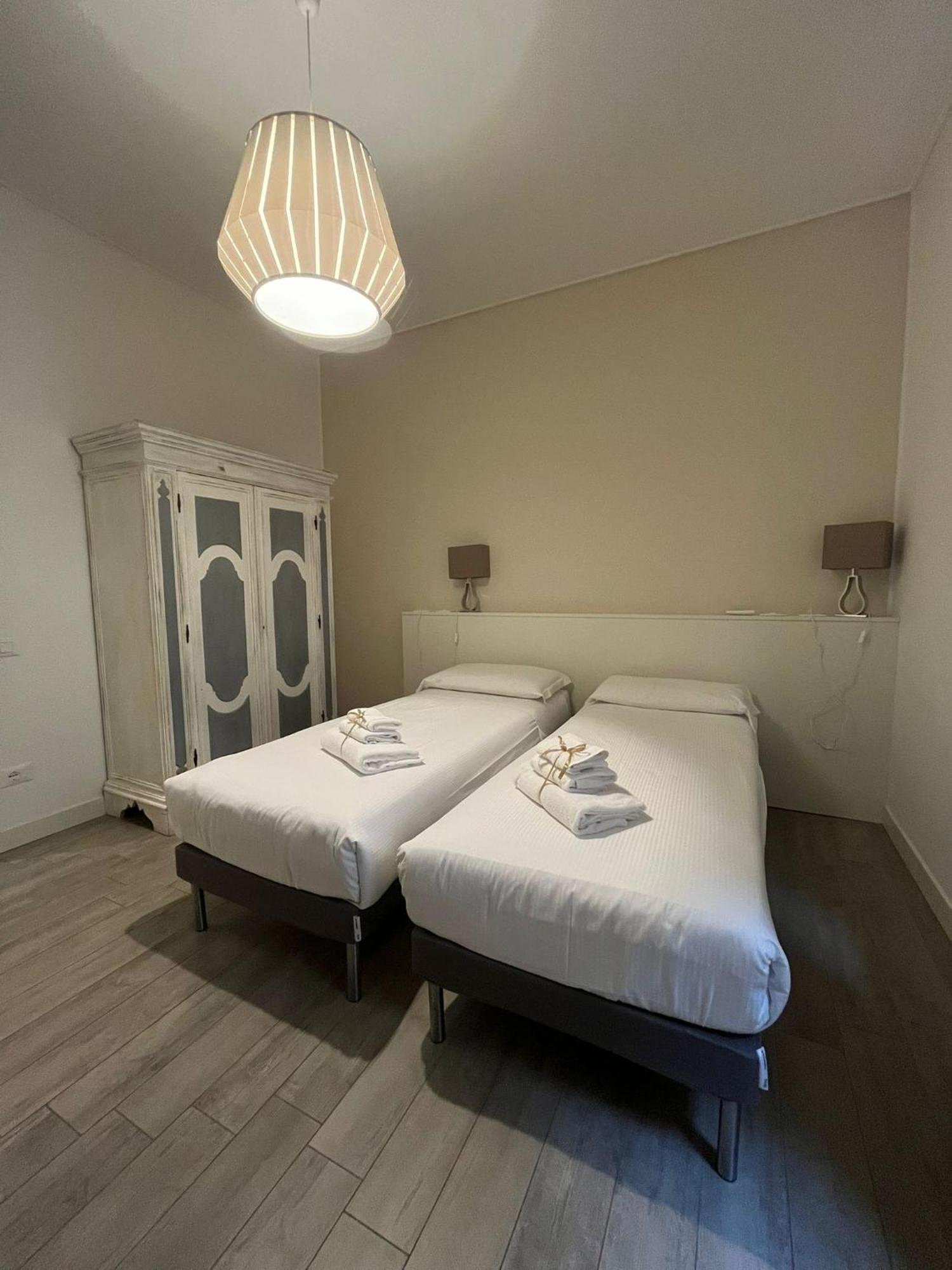 Flats4Rent La Dimora D'Orlando Apartment เวโรนา ภายนอก รูปภาพ